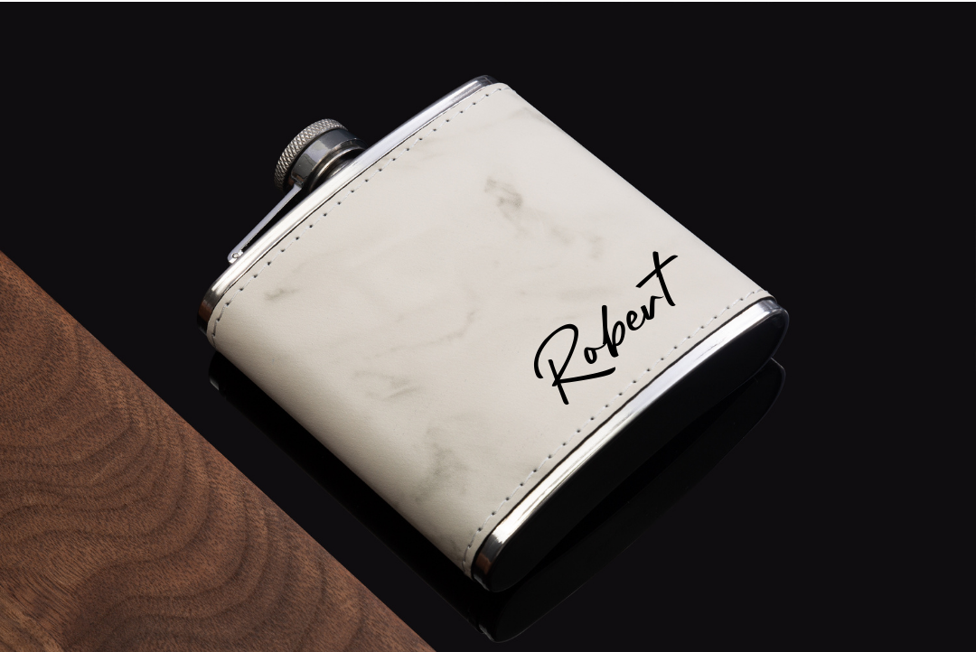 Personalised engraved hip flask - EU